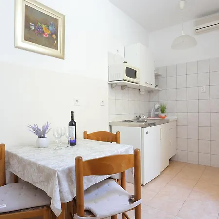 Apartment By The Sea Duce, Omis - 946 *