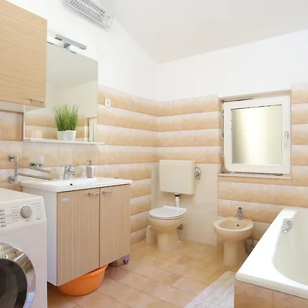 דירה By The Sea - Omis - 946 Duće