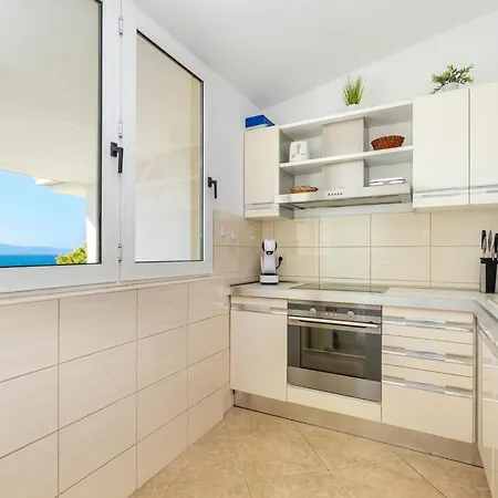 Apartment By The Sea Duce, Omis - 946 Duce