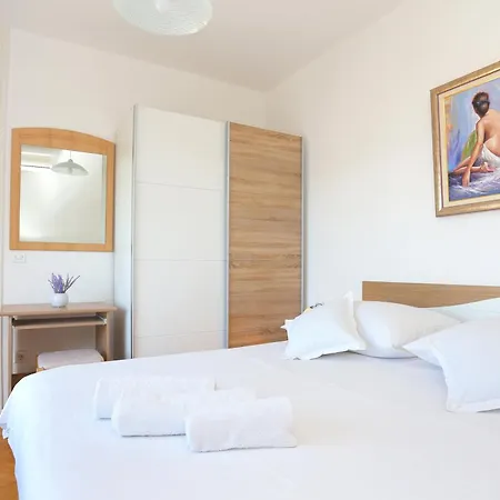 Apartment By The Sea Duce, Omis - 946 *